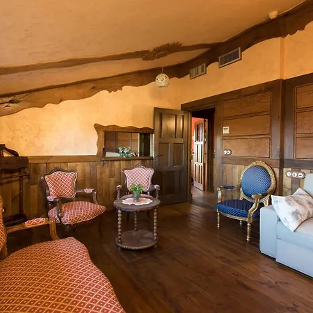 Prada A Tope - Palacio De Канедо