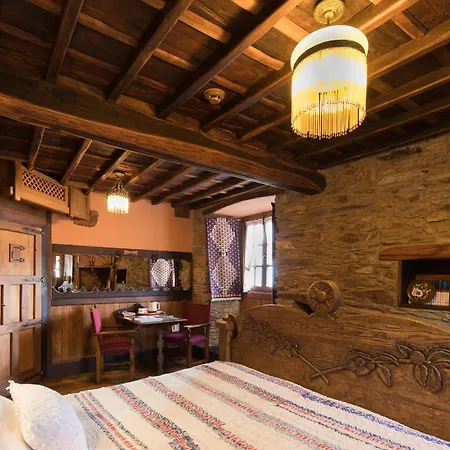 Hotel Prada A Tope - Palacio De